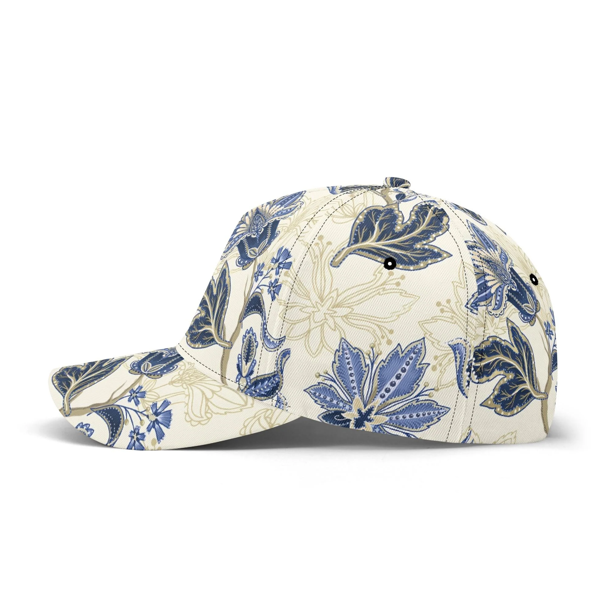 Gorra de béisbol con estampado floral vintage en azul y dorado, mostrando detalles de paisley y visera pre-curvada para protección solar.