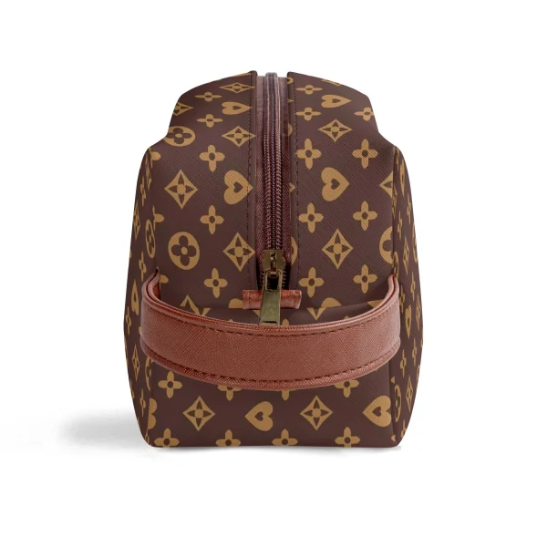 Neceser de viaje en piel PU con estampado floral marrón y dorado, mostrando compartimentos internos y cremallera suave.