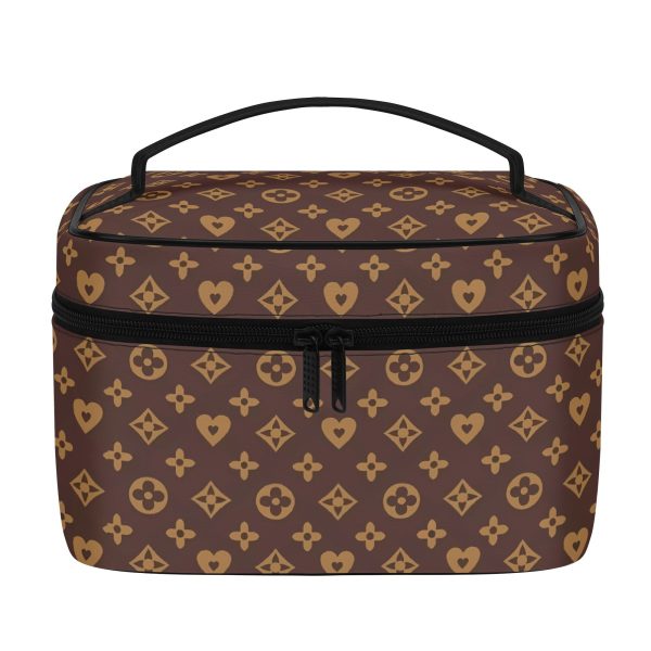 Neceser Chic Monogram en piel sintética con textura de lichi y diseño exclusivo.