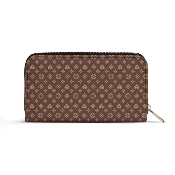 Cartera Monograma Chic en piel sintética con patrón elegante marrón oscuro y dorado.