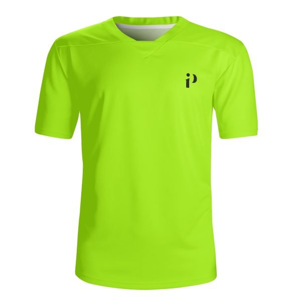 Camiseta Fluor Activa en vibrante verde neón, con tejido transpirable y diseño ergonómico para un ajuste cómodo y versátil.