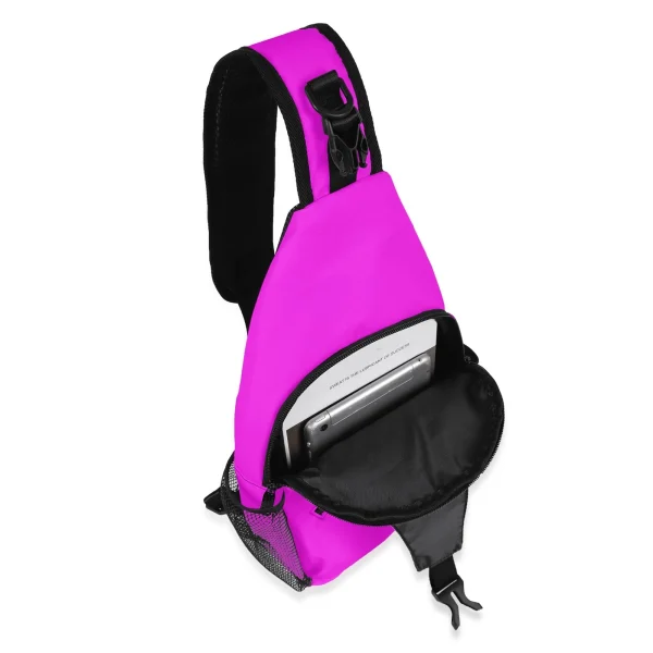 Mochila unisex en color magenta brillante, perfecta para uso diario.
