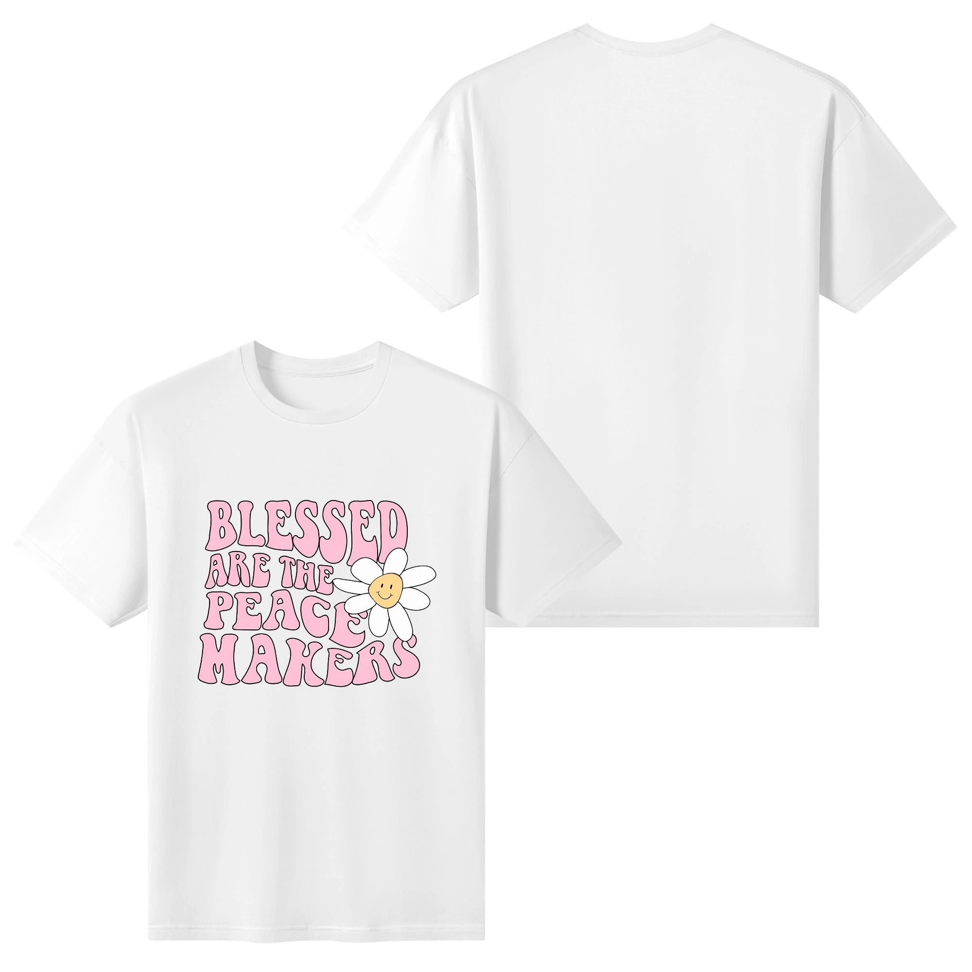 Camiseta rosa claro para mujer con estampado floral retro y frase "BLESSED ARE THE PEACE MAKERS" en tipografía años 70.