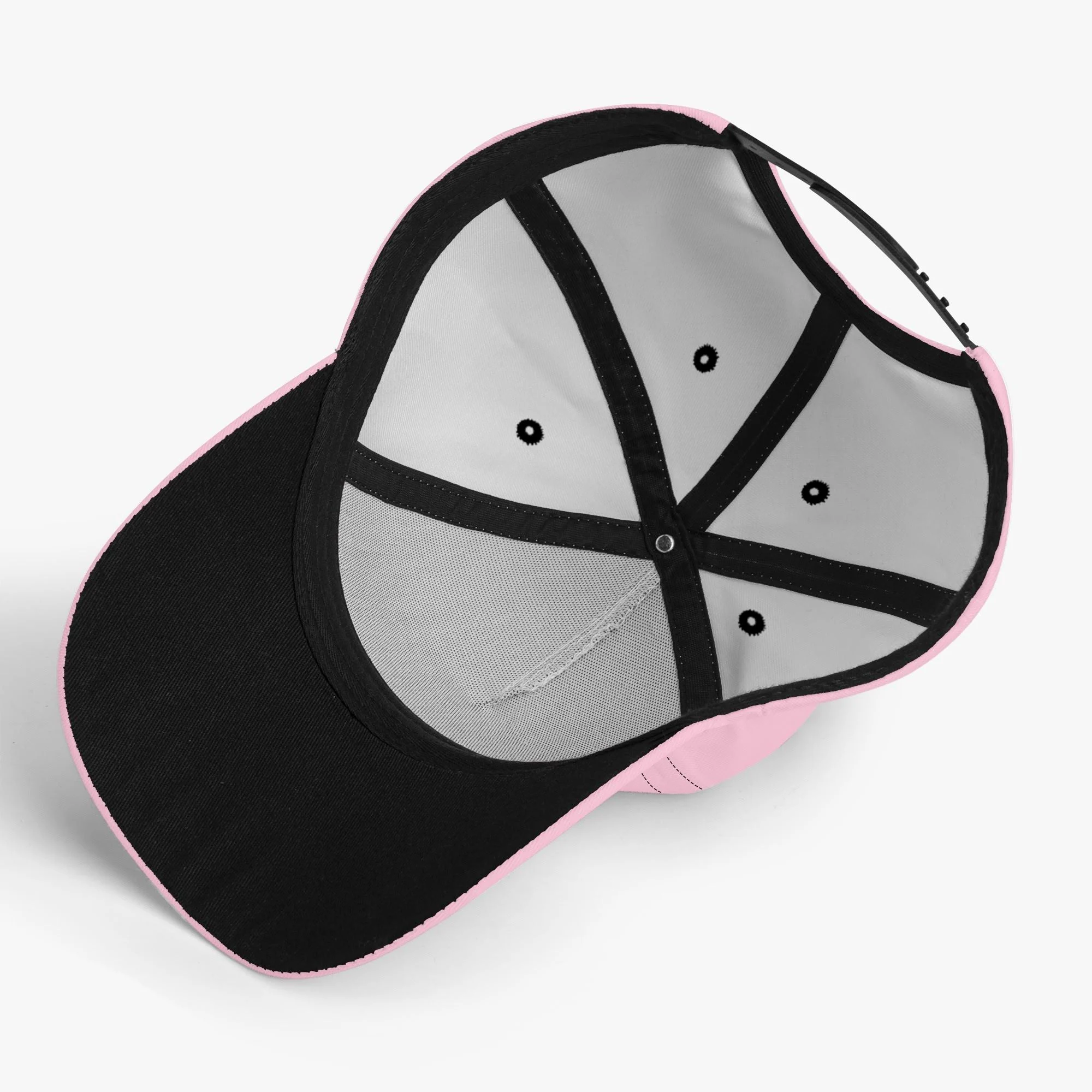 Gorra de béisbol blanca con estampado floral amarillo y cara sonriente en el centro. Visera precurvada y ajuste universal.
