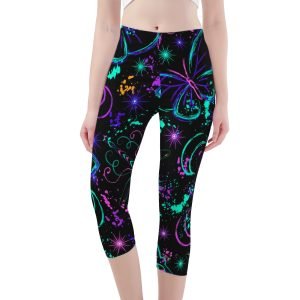 Leggings negros para mujer con estampado de mariposas y libélulas neón en azul, morado y verde, lunas crecientes y salpicaduras cósmicas.