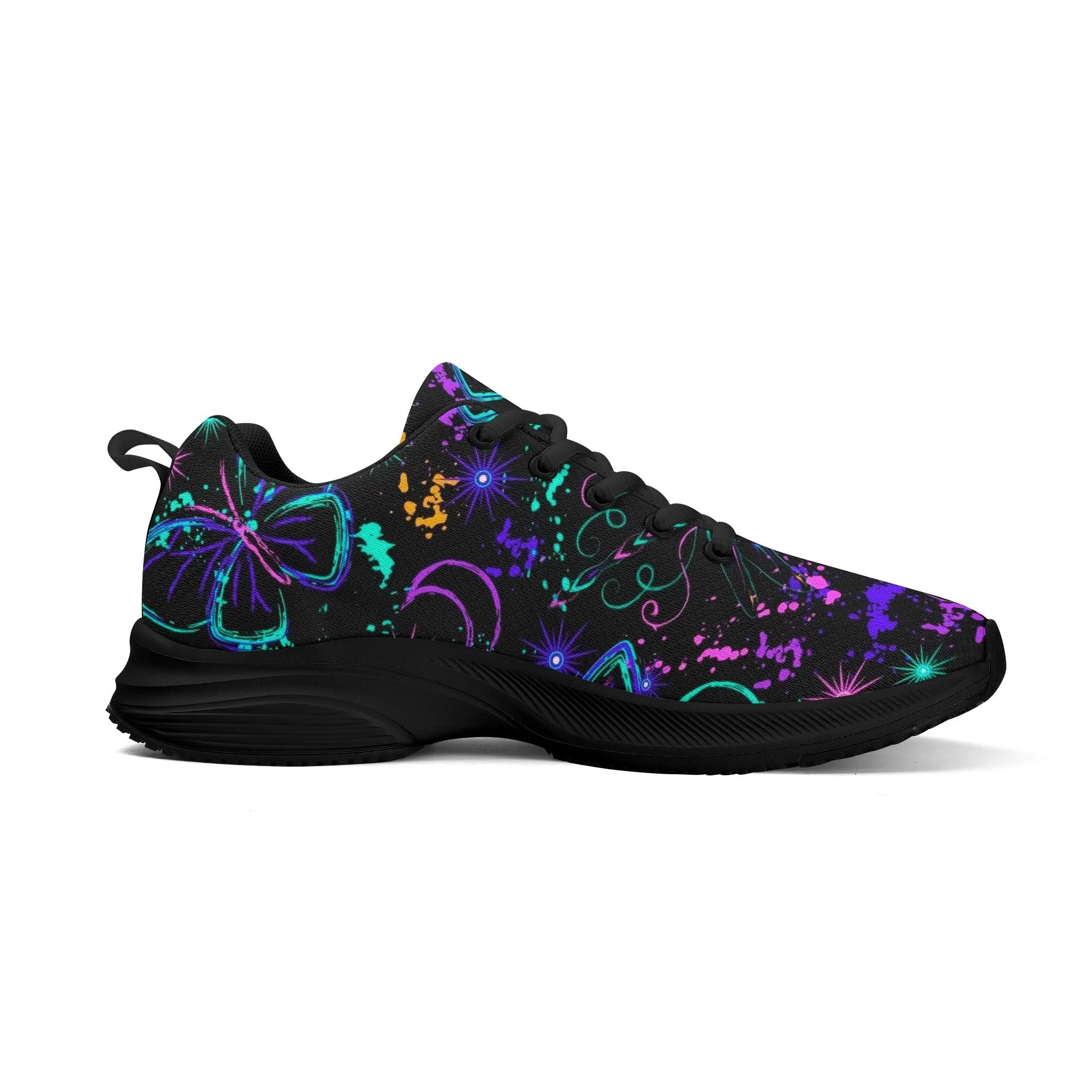 Zapatillas negras y blancas para running con estampado de mariposas y libélulas neón en azul, morado y verde, lunas crecientes y suela EVA antideslizante.