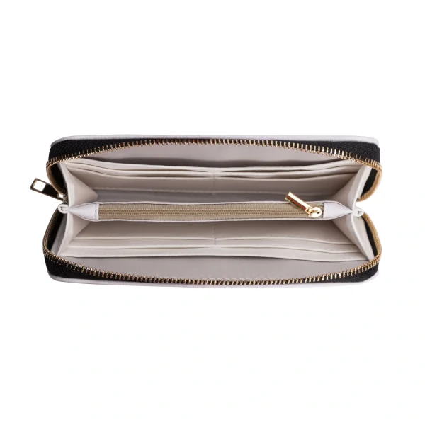 Cartera Monograma Chic en piel sintética con patrón elegante marrón oscuro y dorado.