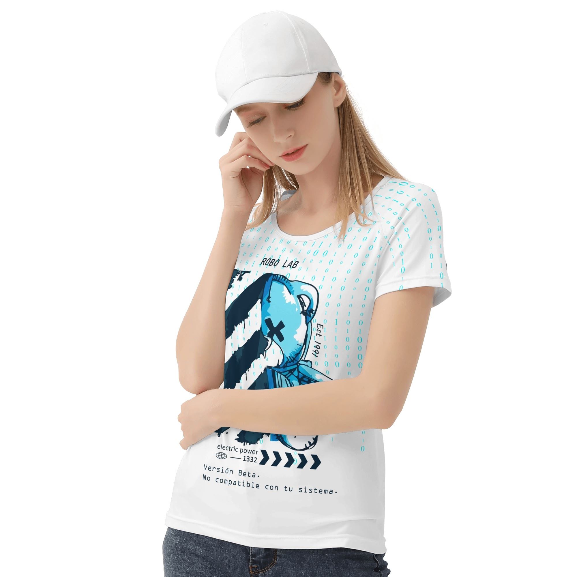 Camiseta técnica de mujer con estampado integral de robot glitch y fondo de código binario