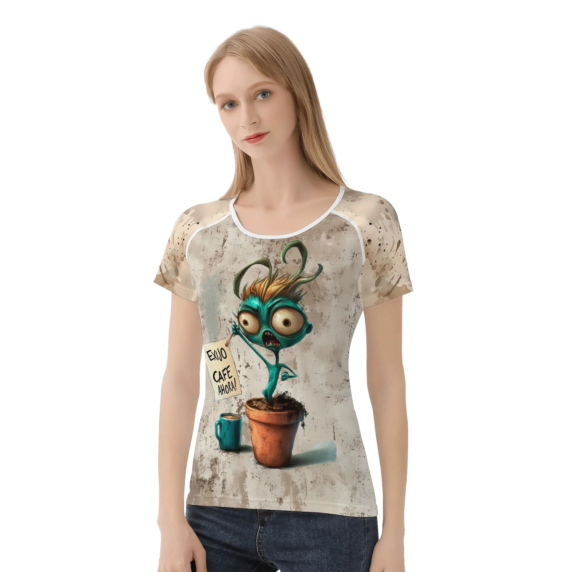 Camiseta de mujer con diseño cómico “Exijo Café Ahora” y estampado full print de personaje caricaturesco pidiendo café.