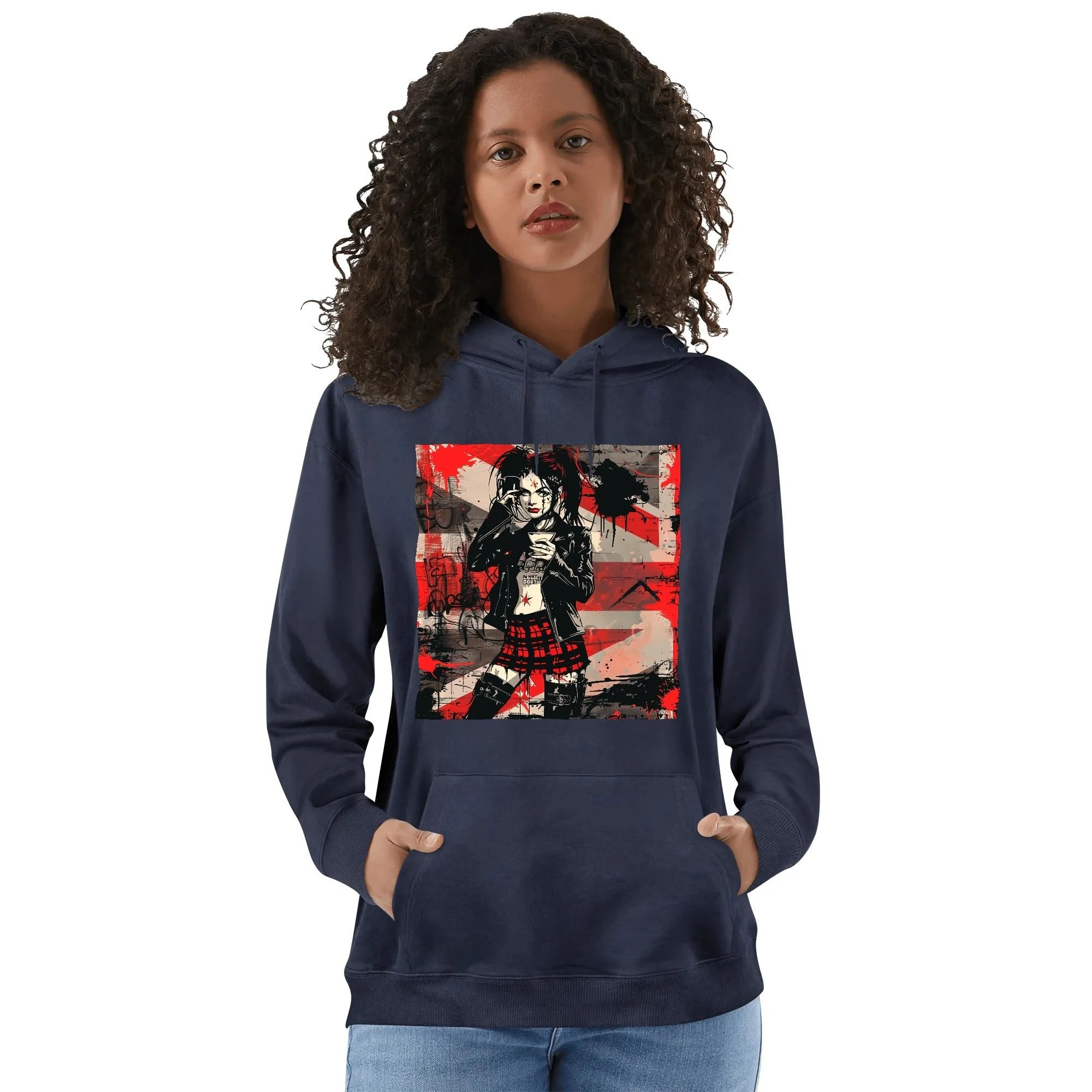 Hoodie unisex negra con ilustración punk de chica tomando café y mensaje trasero SWEET BUT FEARLESS en blanco