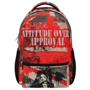 Mochila urbana con mensaje "Attitude Over Approval" y diseño rojo grafitero para uso diario escolar y casual