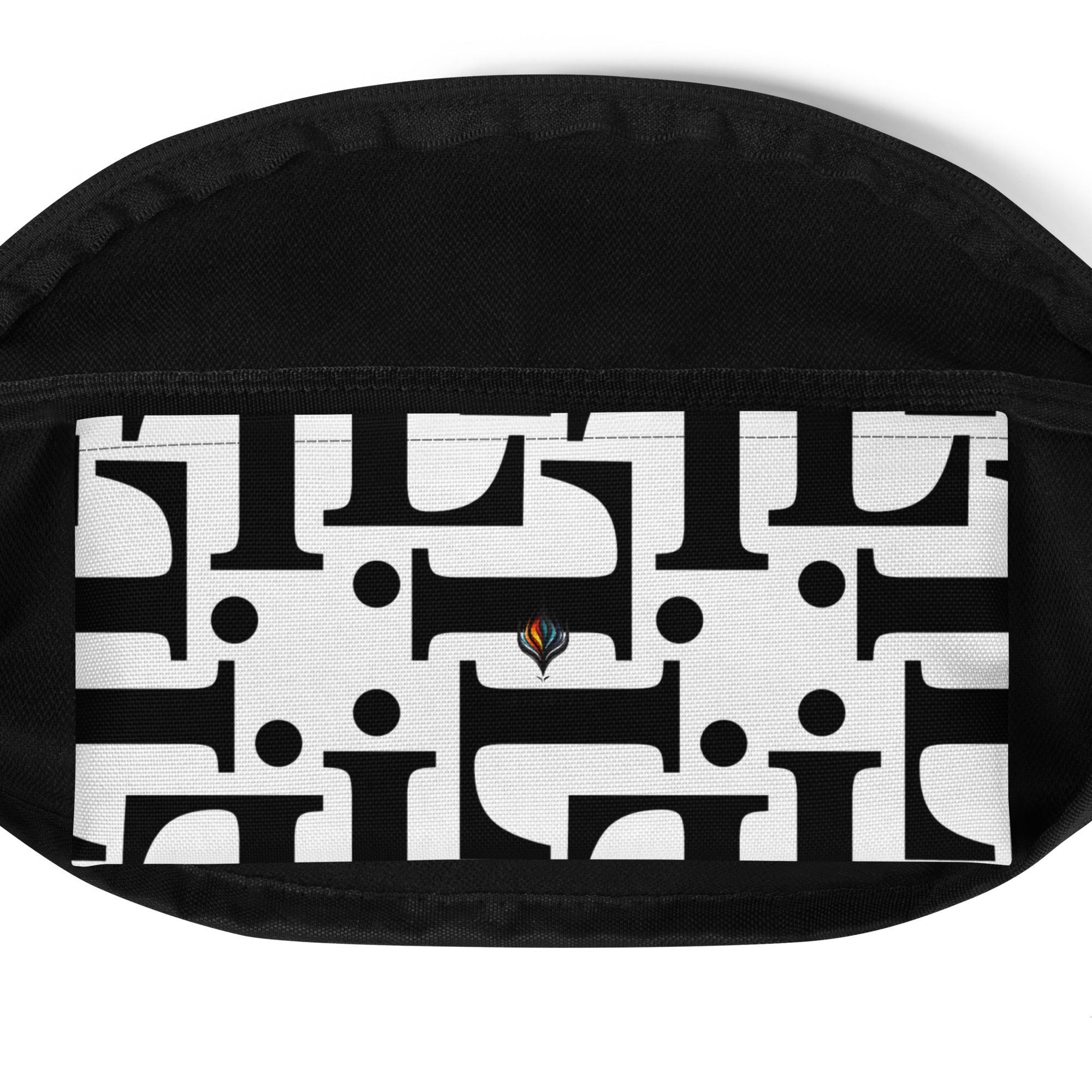 Riñonera CODE NOIR con diseño tipográfico blanco y negro – vista frontal y lateral