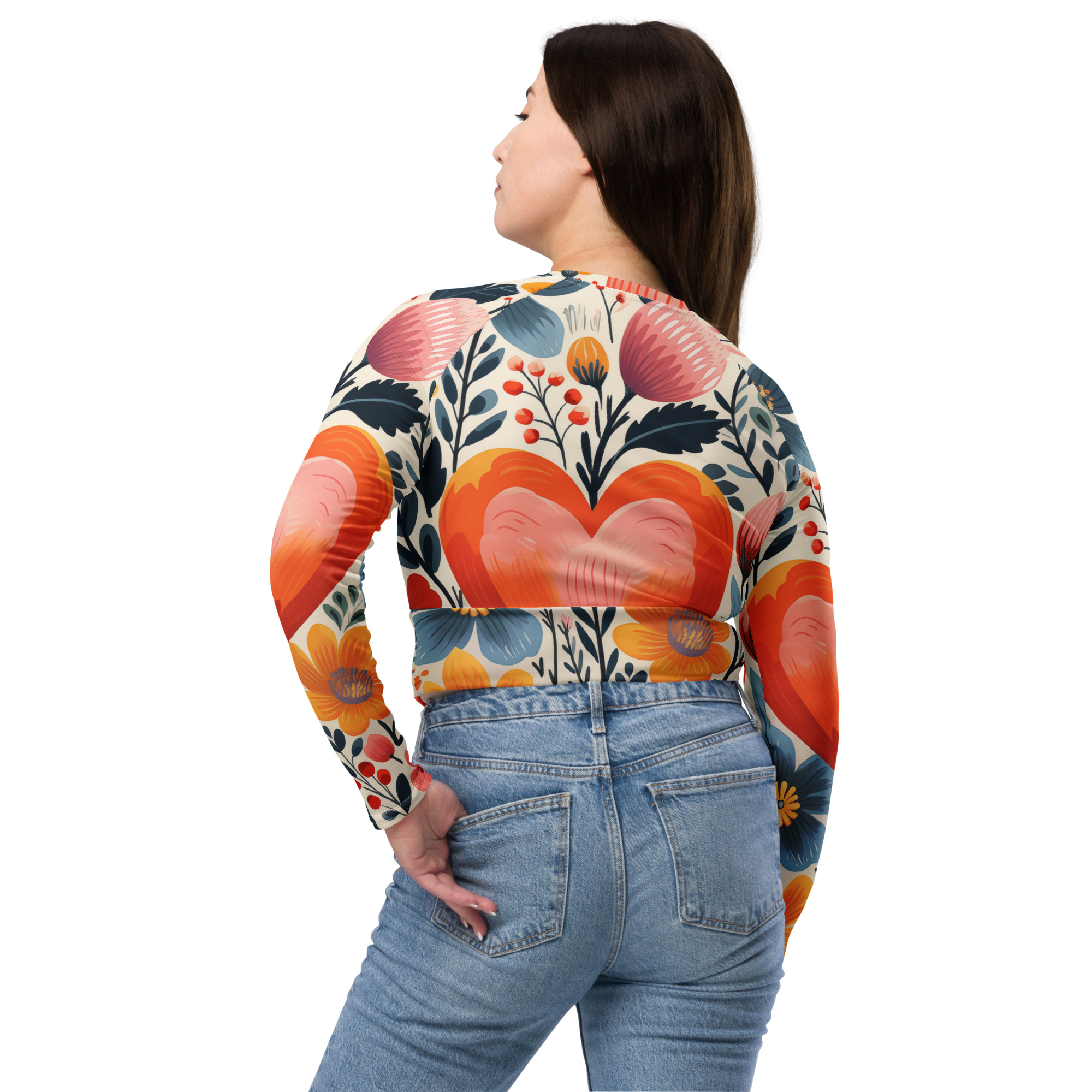 Top corto de manga larga reciclado con estampado floral escandinavo y corazón – Colección Flor Viva