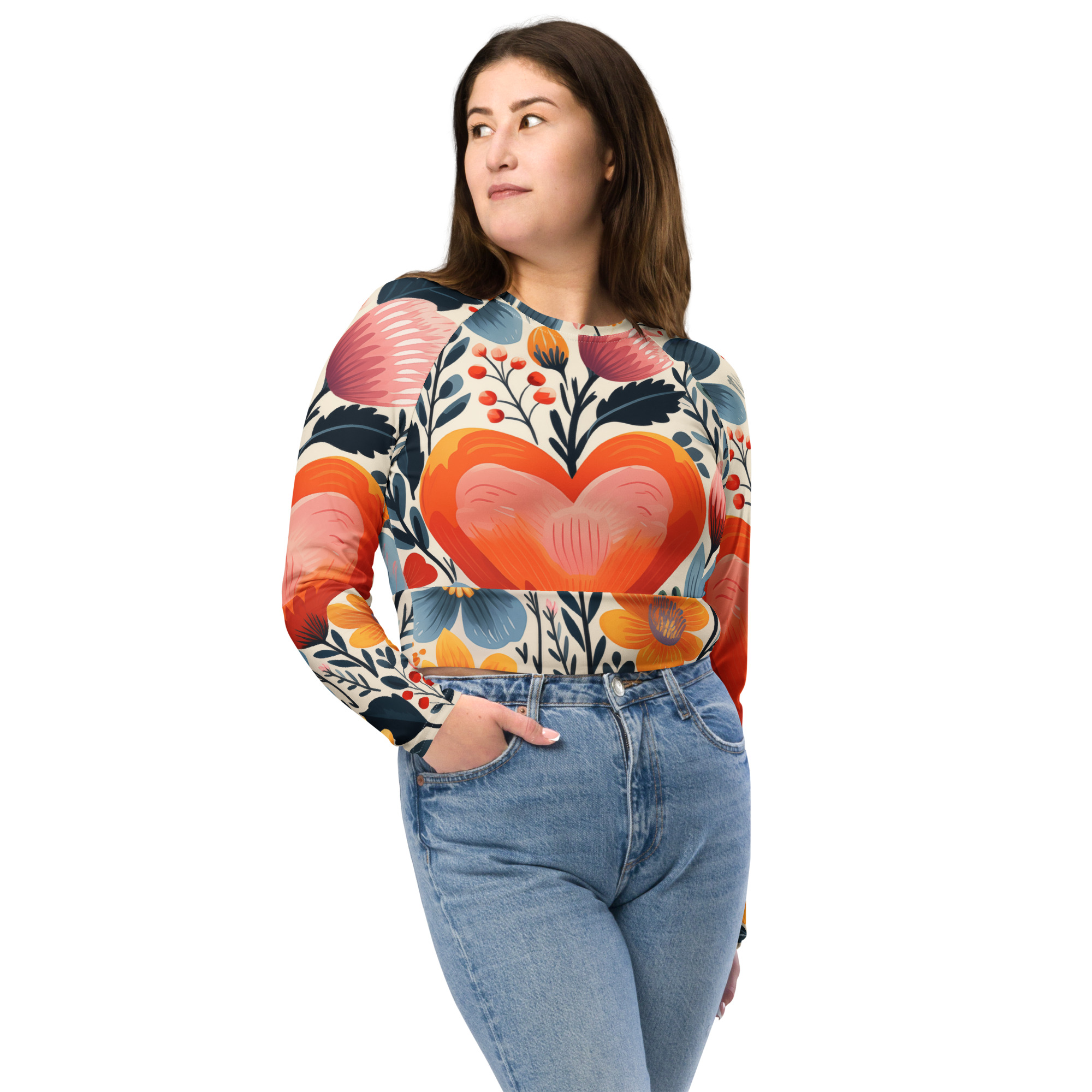 Top corto de manga larga reciclado con estampado floral escandinavo y corazón – Colección Flor Viva