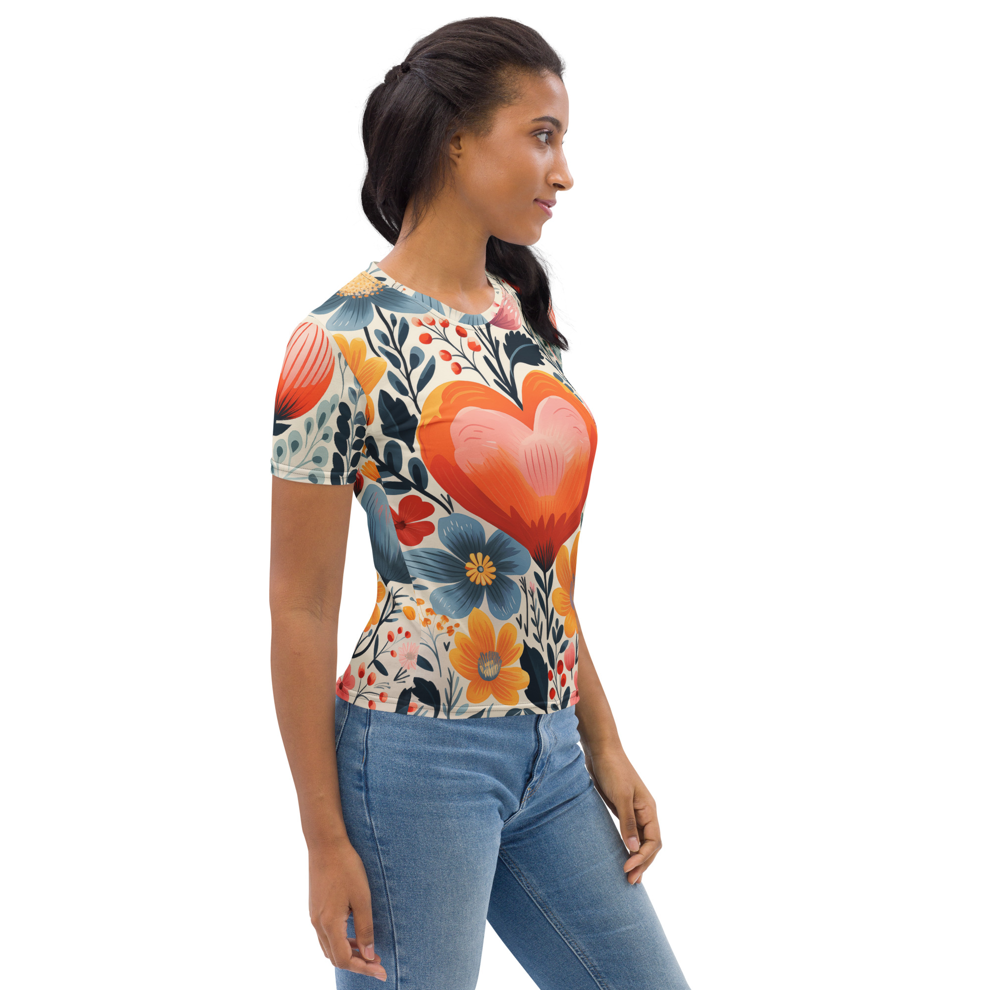 Camiseta mujer cuello redondo con estampado integral de corazón y flores escandinavas – ImageFusion Prints