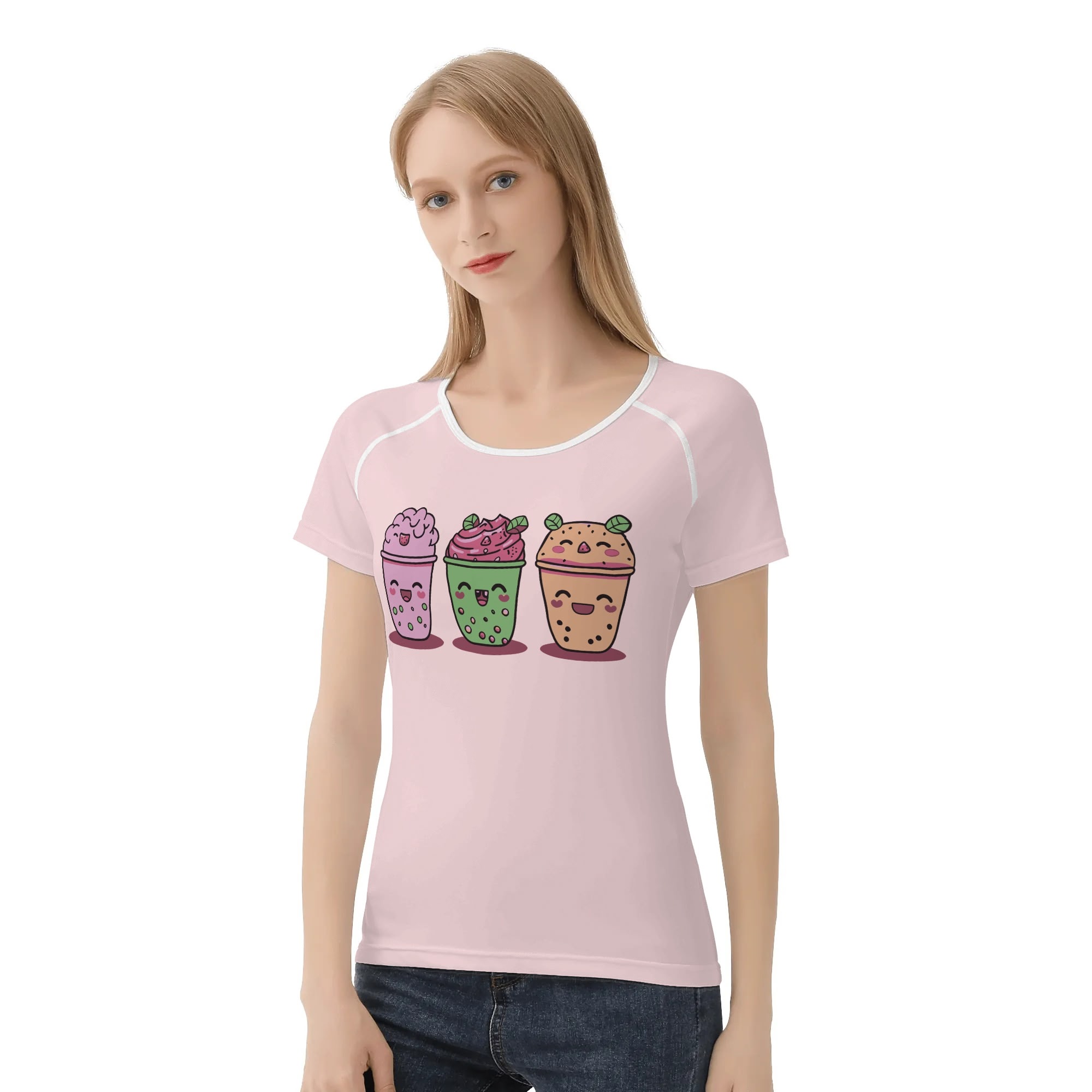 Camiseta rosa mujer con diseño kawaii de tres bubble teas sonrientes, fondo completo