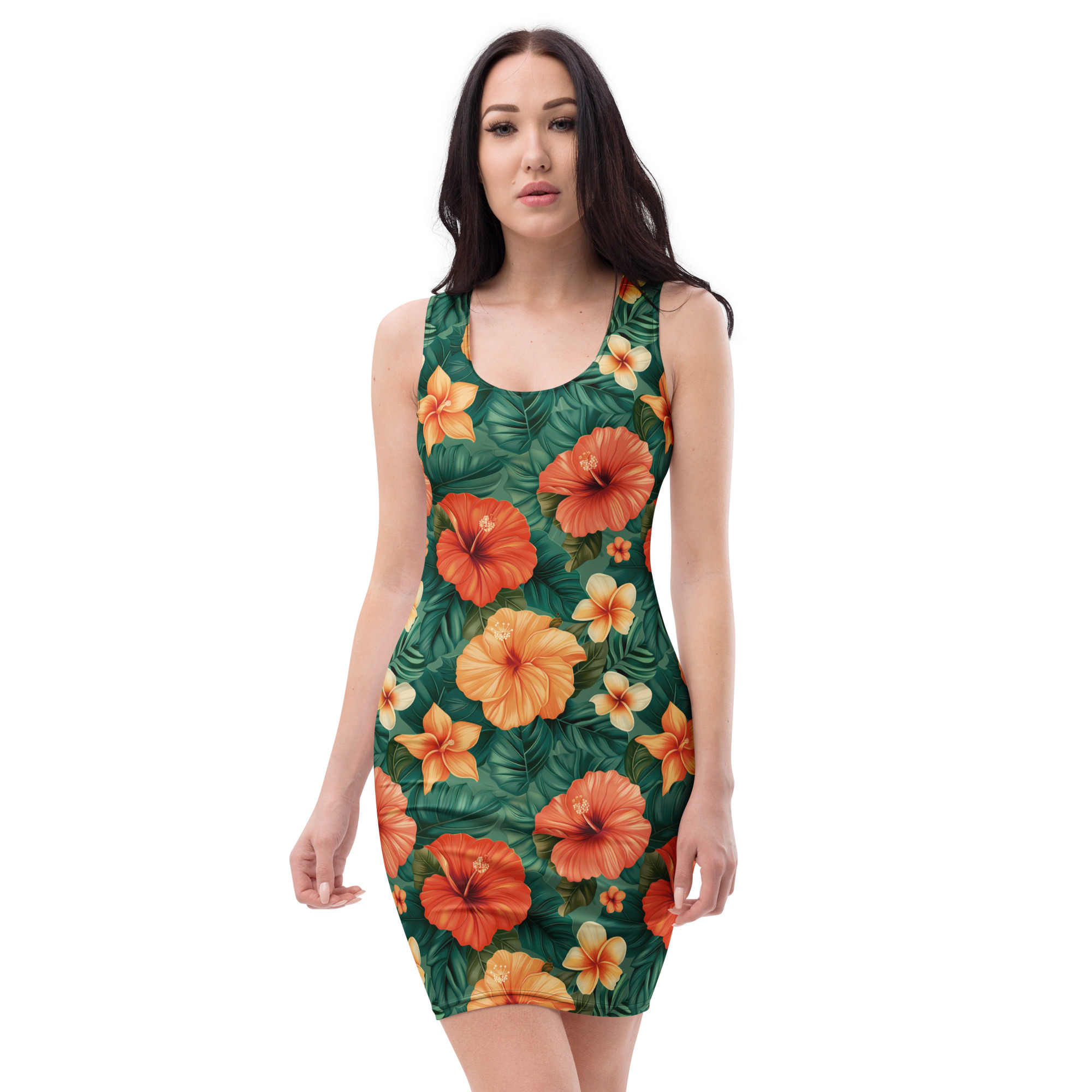 Mujer con vestido ajustado floral con hibiscos rojos, naranjas y amarillos sobre fondo verde – colección Tropic – Heat.