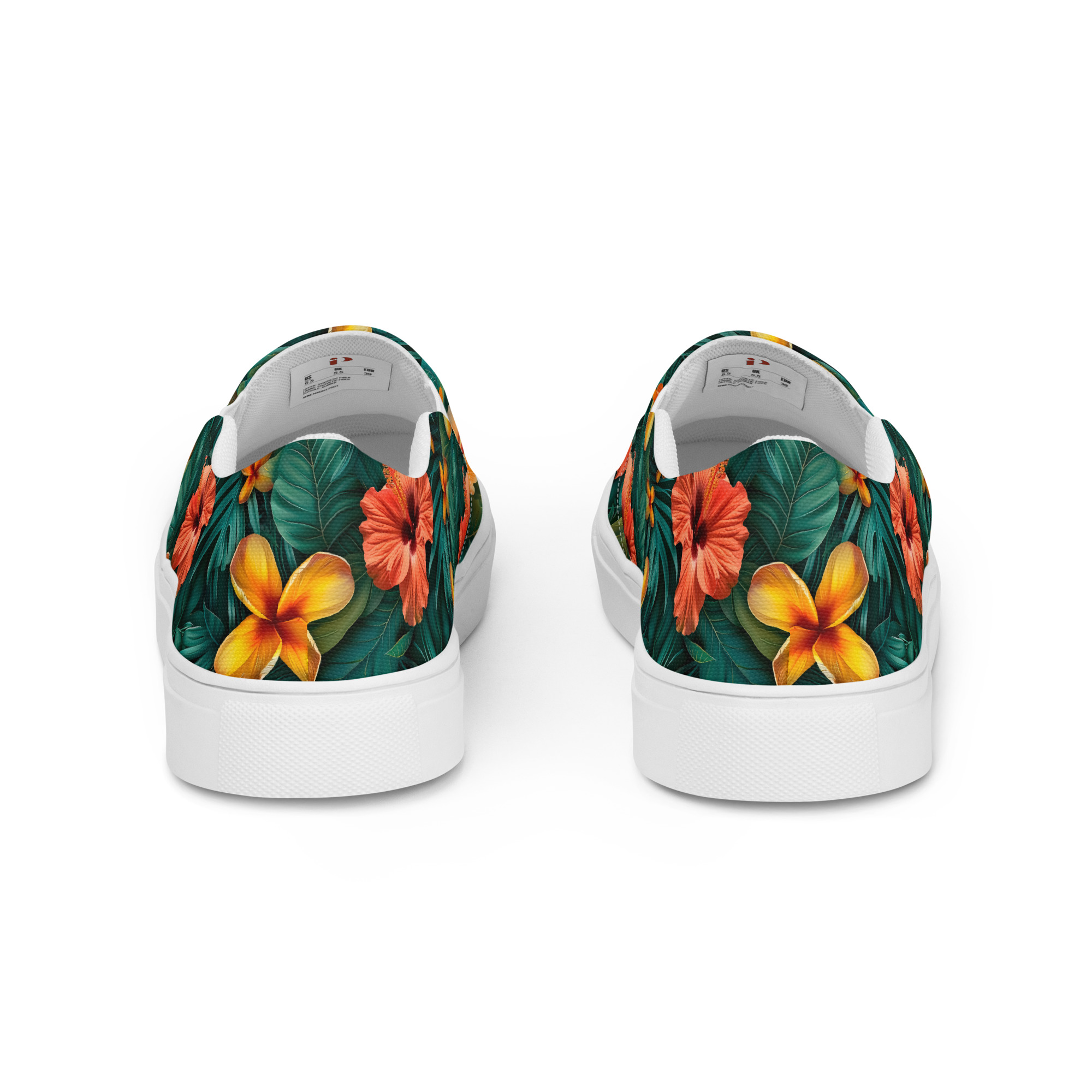 Zapatillas sin cordones con flores tropicales naranjas y amarillas sobre fondo verde selvático – colección Tropic – Heat.