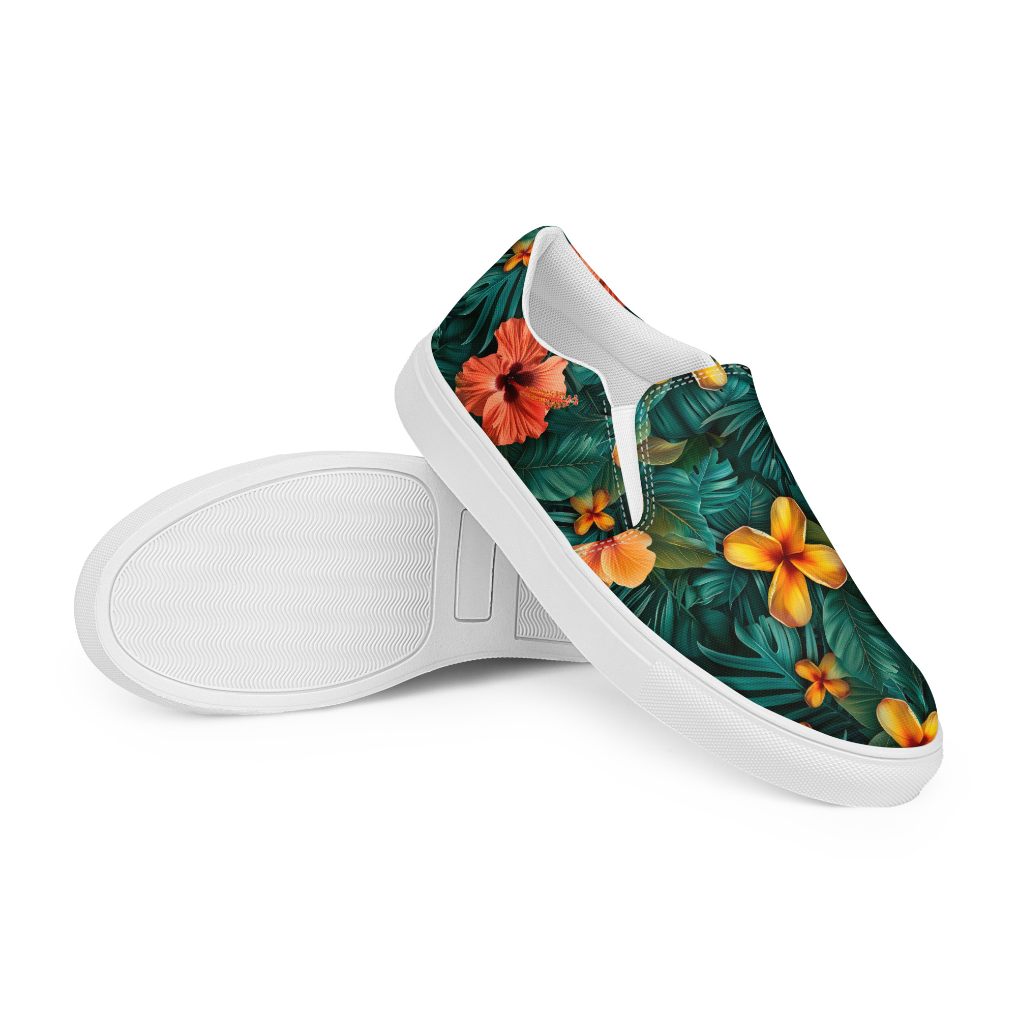 Zapatillas sin cordones con flores tropicales naranjas y amarillas sobre fondo verde selvático – colección Tropic – Heat.