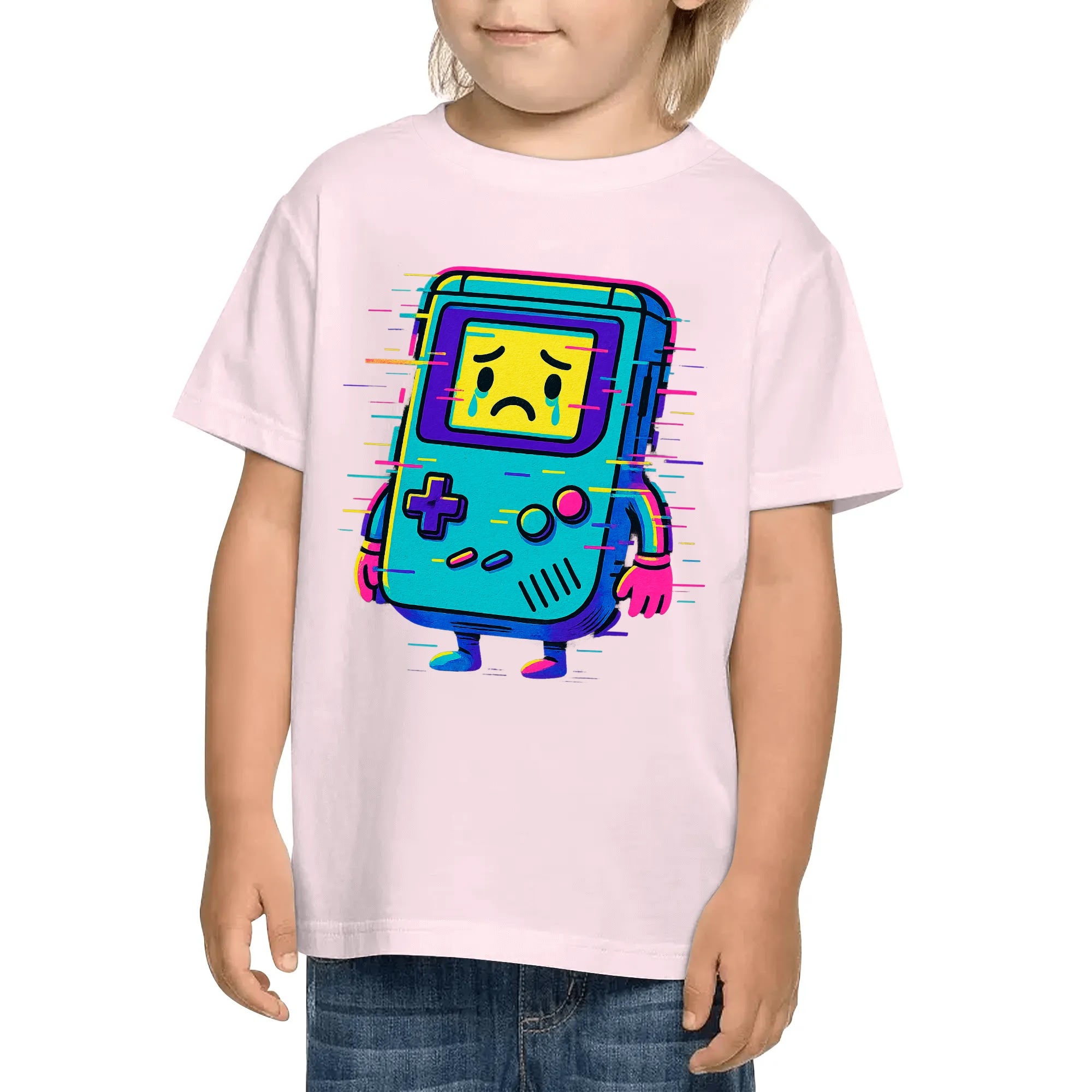 Camiseta kids “Consola Glitch”, vista frontal con el print centrado.